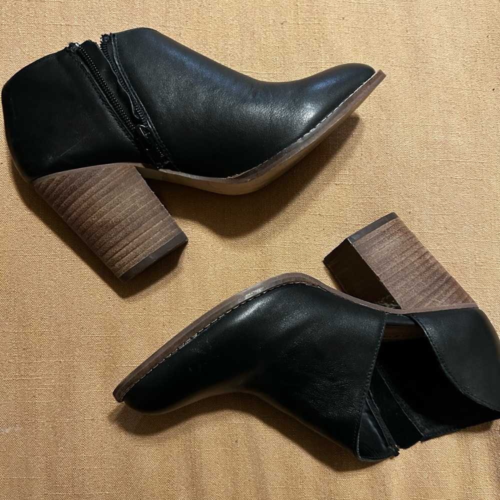 Chelsea & Violet Black Ankle Booties with Wooden Heel
